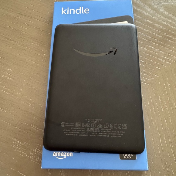 Kindle - Picture 2 of 2